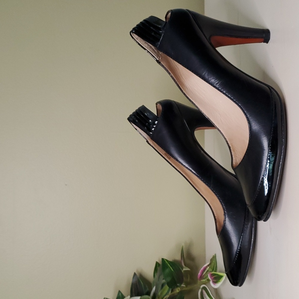 Modern Vintage | Black Leather Pumps Sz 36 1/2 - Picture 2 of 12